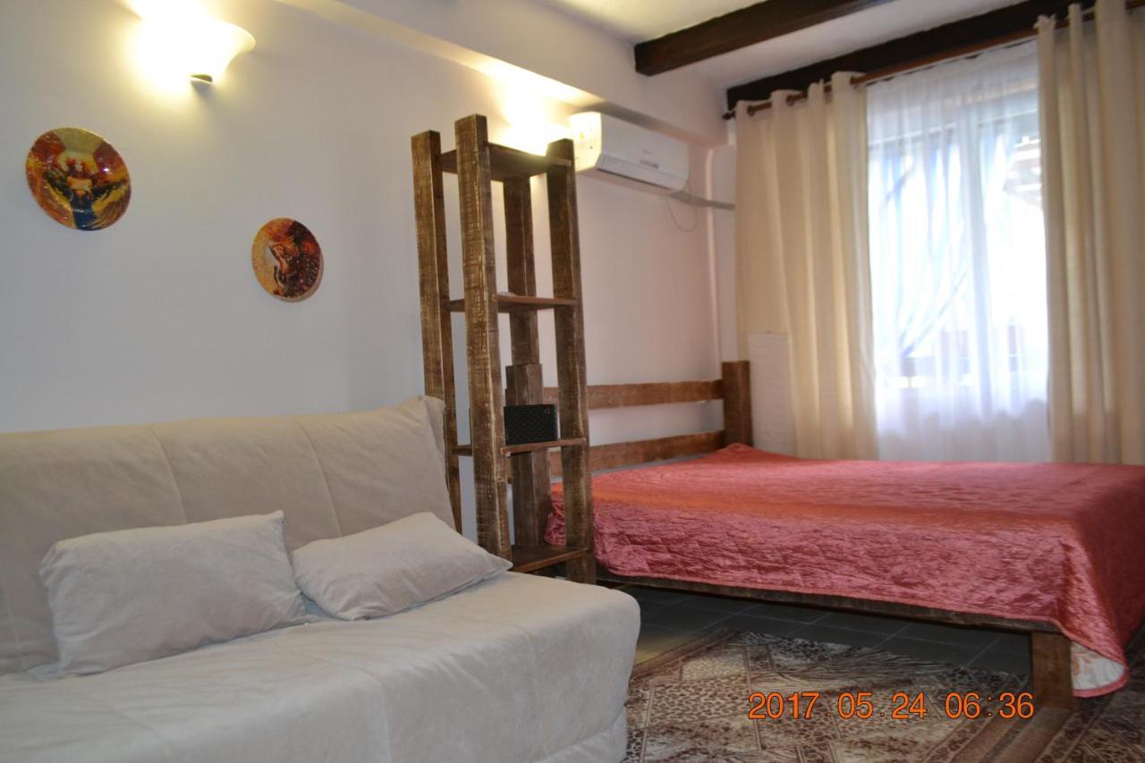 U Palycha Guest House ซุคุม ภายนอก รูปภาพ