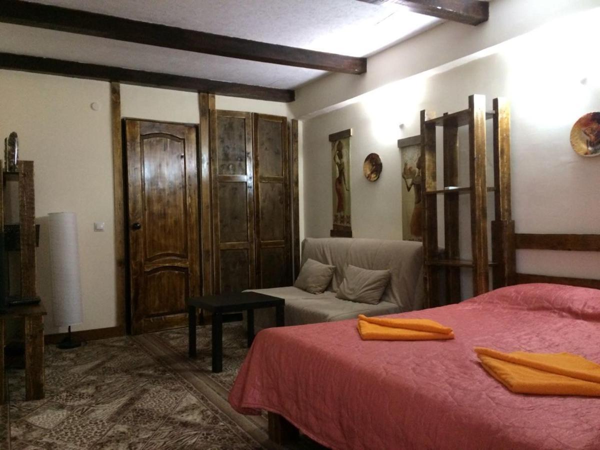 U Palycha Guest House ซุคุม ภายนอก รูปภาพ