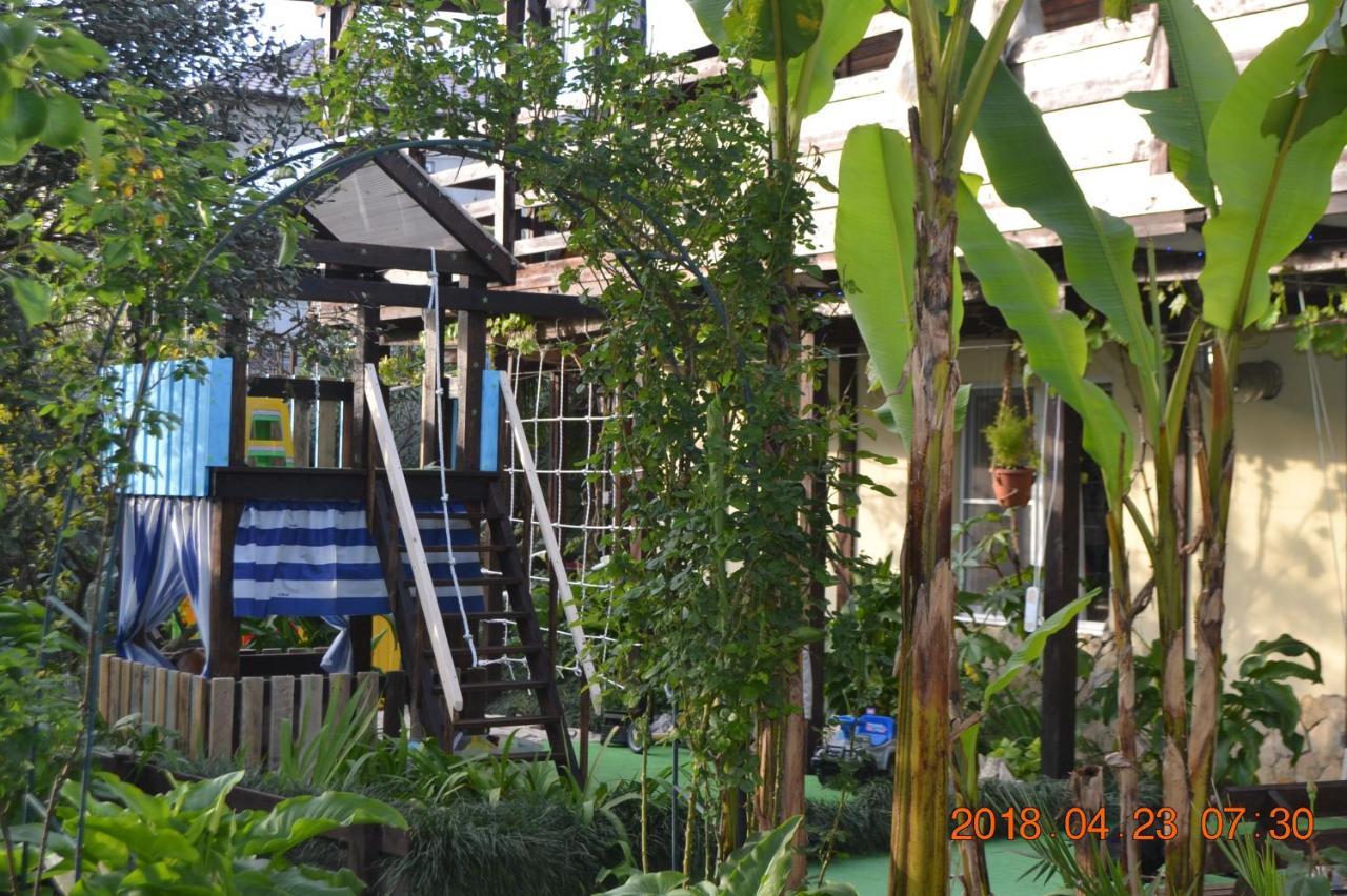 U Palycha Guest House ซุคุม ภายนอก รูปภาพ