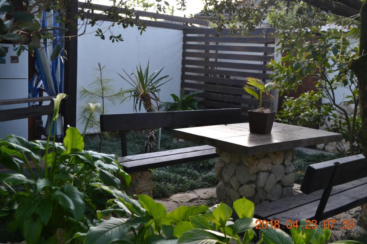 U Palycha Guest House ซุคุม ภายนอก รูปภาพ